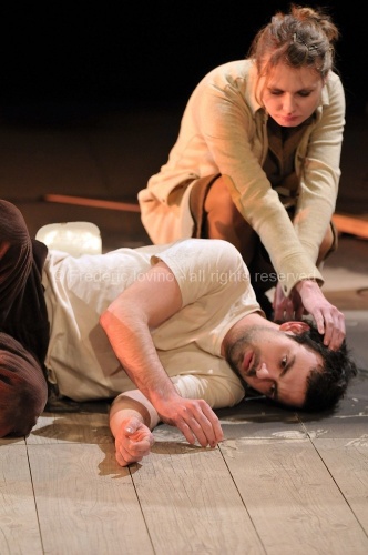 " SISYPHSKI" - mise en scène: Thomas Piasecki, avec: Nicolas Cornille, Joseph Drouet, Marie Pavlus Smolarek, Sylvain Pottiez, Guillaume Hairaud. Du 03 au 06 mars 2010 au Théâtre de la Verrière à Lille - photographie © Frédéric Iovino