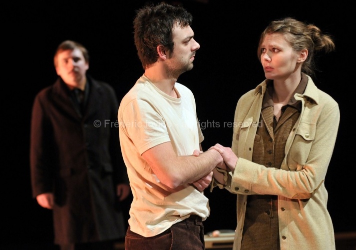 " SISYPHSKI" - mise en scène: Thomas Piasecki, avec: Nicolas Cornille, Joseph Drouet, Marie Pavlus Smolarek, Sylvain Pottiez, Guillaume Hairaud. Du 03 au 06 mars 2010 au Théâtre de la Verrière à Lille - photographie © Frédéric Iovino