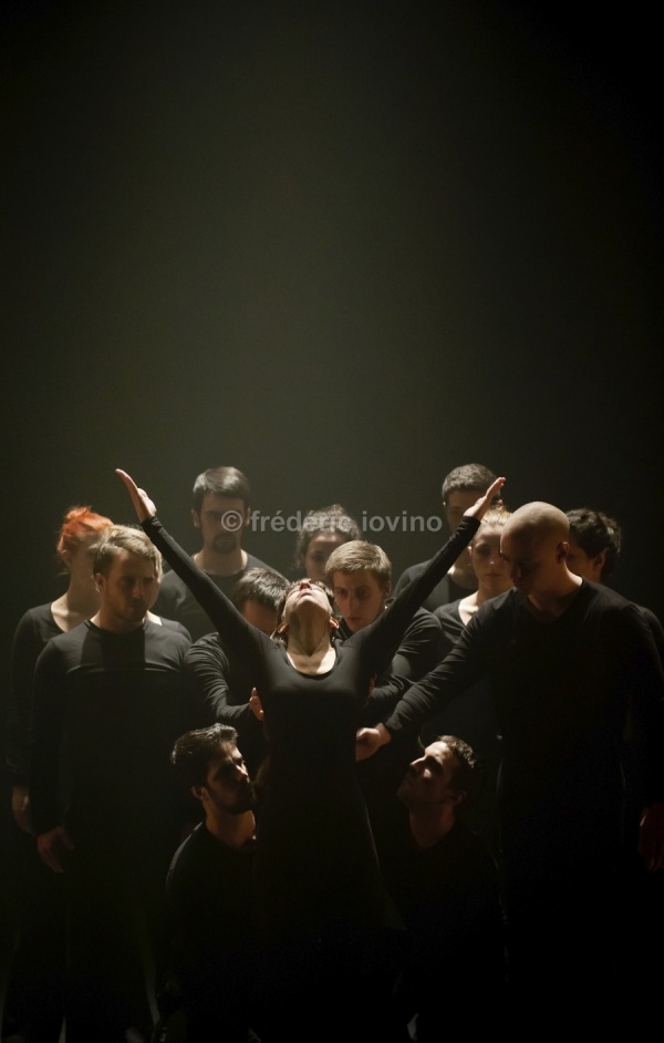 LA SUPPLICATION , de Svetlana Alexievitch, adaptation et mise en scene Stephanie Loik du 19 au 25 octobre 2012 au Theatre de l'Ideal - TourcoingAvec Arnaud Agnel, Aurelien Ambach-Albertini, Clemence Azincourt, Fanny Bayard, Charlotte Bertoldi, Anthony Diaz, Marie Filippi, Carine Goron, Maxime Guyon, Ariane Heuze, Lisa Hours, Yann Lesvenan, Adrien Mauduit, David Scattolin, Antoine Suarez-Pazos  --- © Frédéric Iovino