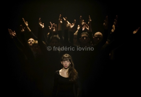 LA SUPPLICATION , de Svetlana Alexievitch, adaptation et mise en scene Stephanie Loik du 19 au 25 octobre 2012 au Theatre de l'Ideal - TourcoingAvec Marie Filippi, Arnaud Agnel, Aurelien Ambach-Albertini, Clemence Azincourt, Fanny Bayard, Charlotte Bertoldi, Anthony Diaz, Carine Goron, Maxime Guyon, Ariane Heuze, Lisa Hours, Yann Lesvenan, Adrien Mauduit, David Scattolin, Antoine Suarez-Pazos  --- © Frédéric Iovino