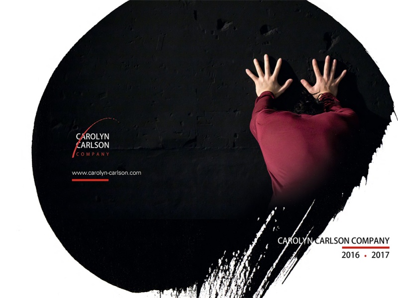 Couverture Plaquette 2016-2017 Carolyn Carlson Company - photographie © Frédéric IOVINO