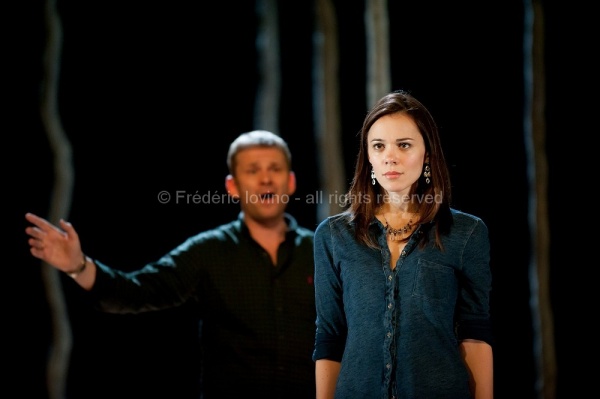 LUCIA DE LAMMERMOOR (Stanislas Nordey 2013): Alexey Dolgov et Rachele Gilmore lors d'une séance de répétition à l'Opéra de Lille le 13 septembre 2013 .- photographie © Frédéric Iovino