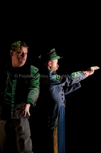 UN STOIQUE SOLDAT DE PLOMB (Florence Lavaud 2014) - Avec Martial Bourlart, Florian Caron et Thierry Dupont - Photographie © Frédéric Iovino