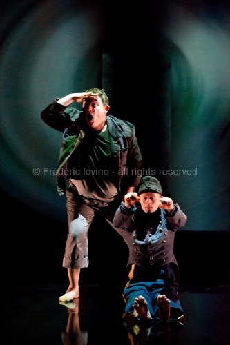 UN STOIQUE SOLDAT DE PLOMB (Florence Lavaud 2014) - Avec Martial Bourlart, Florian Caron et Thierry Dupont - Photographie © Frédéric Iovino