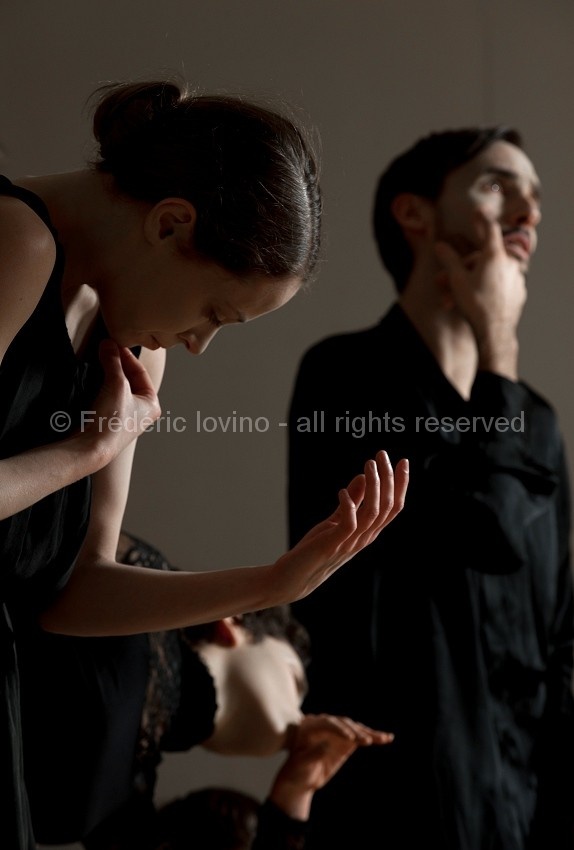 LIED BALLET (Thomas Lebrun, 2014)Répétition le 22 février 2014 au Théâtre National de Chaillot, ParisAvec Anne-Sophie Lancelin, Raphaël Cottin,  Léa Scher - photographie © Frédéric Iovino