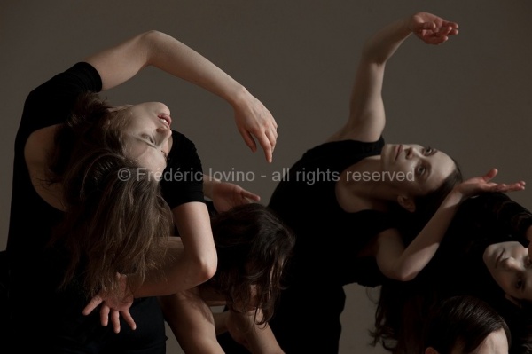 LIED BALLET (Thomas Lebrun, 2014)Répétition le 22 février 2014 au Théâtre National de Chaillot, ParisAvec  Tatiana Julien, Anne-Emmanuelle Deroo,  Anne-Sophie Lancelin, Léa Scher - photographie © Frédéric Iovino