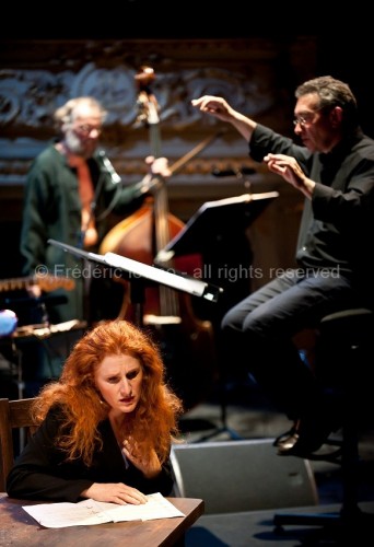 Orfeo 14 [vol. 1] suivi de La Querelle - Les 18 et 19 juin 2014 à l'opéra de Lille - Avec: Emmanuelle Haïm, François Deppe, Jean-François Sivadier,  Laura Claycomb, Rodrigo Ferreira, John Mark Ainsley - Orchestres: Le Concert d'Astrée et Ictus Ensemble - Photographie © Frédéric Iovino
