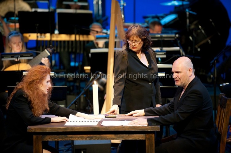 Orfeo 14 [vol. 1] suivi de La Querelle - Les 18 et 19 juin 2014 à l'opéra de Lille - Avec: Emmanuelle Haïm, François Deppe, Jean-François Sivadier,  Laura Claycomb, Rodrigo Ferreira, John Mark Ainsley - Orchestres: Le Concert d'Astrée et Ictus Ensemble - Photographie © Frédéric Iovino