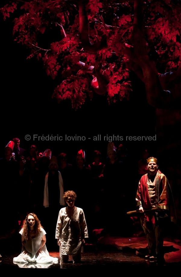 IDOMENEO (Jean-Yves Ruf, 2015) - Du 27 janvier 2015 au 6 février 2015 à l'opéra de Lille - Mise en scène: Jean-Yves Ruf -  Avec : Kresimir Spicer, Rosa Feola , Patrizia Ciofi, Rachel Frenkel, Edgaras Montvidas, Emiliano Gonzalez Toro, Bogdan Talos - Photographie © Frédéric Iovino