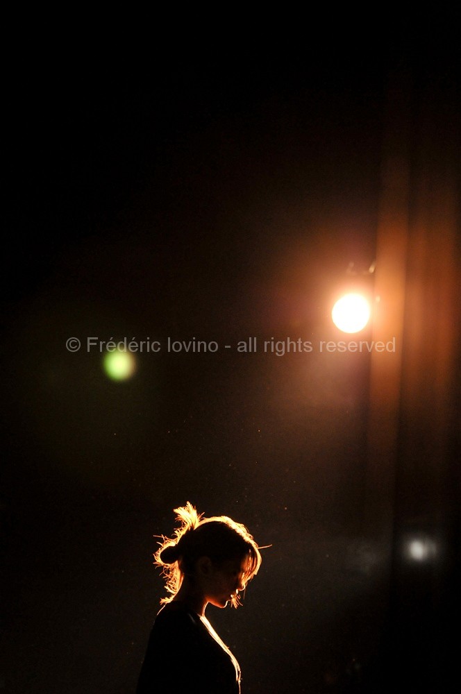 " BLIND MOVIES " par La compagnie Les Sangs Cailloux - Ecriture, realisation, montage et mise en scene : Pascal Marquilly - Avec: Carmelo Carpenito , Charles Compagnie , Sophie Boulanger , Ellenore Lemattre . Les 25 et 26 fevrier 2010 a La Condition Publique / Roubaix - photographie © Frédéric Iovino