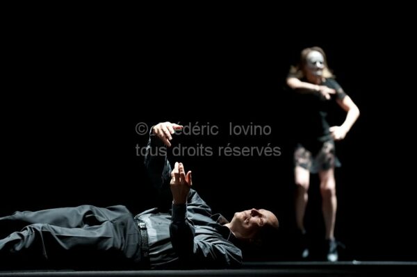 NO FOCUS , Mise en scène: François Verret à l'Opéra de Lille du 09 au 11 octobre 2012.Avec: Jean-Christophe Paré , Vilma Pitrinaite - photographie © Frédéric Iovino