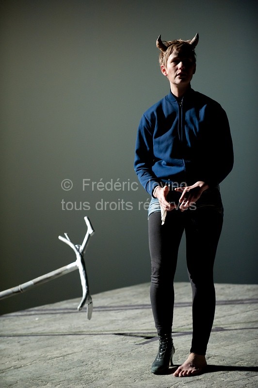 RETOUR À ARGOS du 15 au 28 mars 2013 au Théâtre du Nord à Lille. Mise en scène: Irène Bonnaud. Avec Adeline Guillot - photographie © Frédéric Iovino