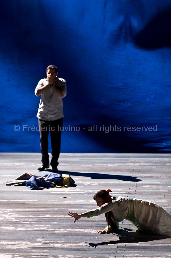 MADAMA BUTTERFLY (Jean-François Sivadier, 2015) - Du 18 mai 2015 au 04 juin 2015 à l'opéra de Lille - Mise en scène: Jean-François Sivadier, Direction musicale: Antonino Fogliani- AVEC : Serena Farnocchia - Photographie © Frédéric Iovino