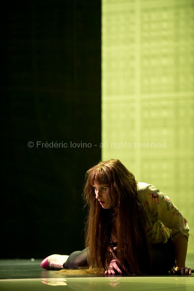 MARTA (Ludovic Lagadre, 2016) - Séance de répétition le 29 février 2016 à l'opéra de Lille - Opéra de Wolfgang Mitterer (né en 1958) - Mise en scène: Ludovic Lagarde - Direction musicale: Clement Power - Avec: Elsa Benoit, Georg Nigl, Hesse von den Steinen, Martin Mairinger, Tom Randle, Ensemble Ictus, Les Cris de Paris (ensemble vocal) - Photographie © Frédéric IOVINO