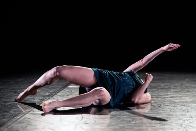 L'AUTRE de Sylvain Groud le 12 novembre 2025 au Ballet du Nord à Roubaix - Photographie © Frédéric Iovino