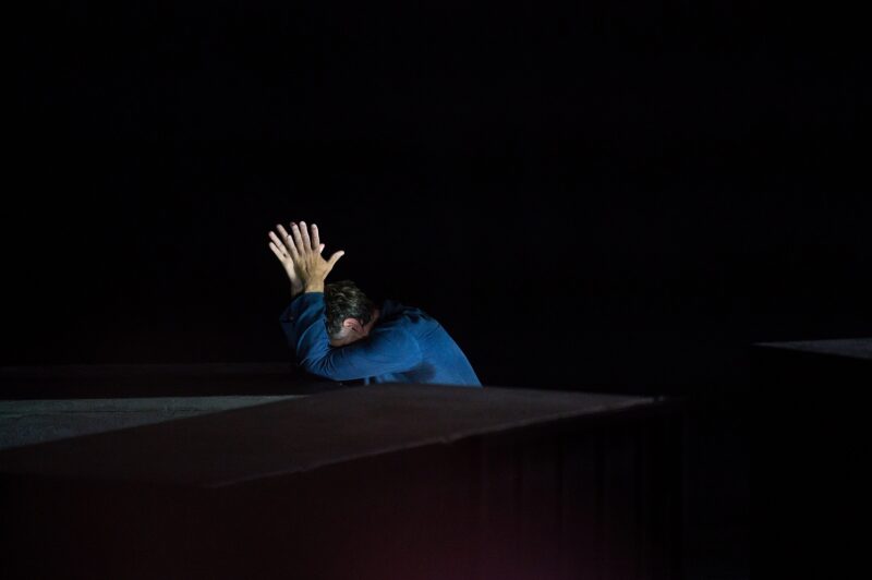 OEDIPE ROI le 12 octobre 2023 au Théâtre du Nord à Lille - Mise en scène : Eric Lacascade - Photographie : FREDERIC IOVINO