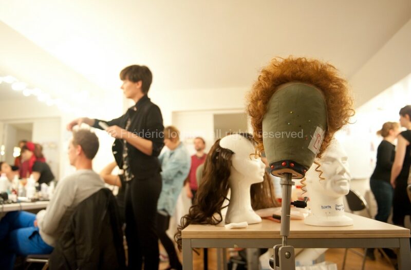 Coulisses et retransmission LE BARBIER DE SEVILLE le 18 mai 2013 à l’Opéra de Lille - Direction musicale: Antonello Allemandi - Mise en scène: Jean-François Sivadier - Avec : Taylor Stayton (Le Comte Almaviva), Tiziano Bracci (Bartolo), Eduarda Melo (Rosine), Armando Noguera (Figaro), Adam Palka (Basilio), Jennifer Rhys-Davies (Berta), Oliver Dunn (Fiorello), Choeur de l’Opéra de Lille - photographie © Frédéric IOVINO