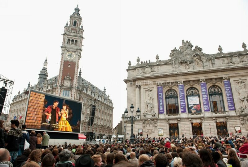 Coulisses et retransmission LE BARBIER DE SEVILLE le 18 mai 2013 à l’Opéra de Lille - Direction musicale: Antonello Allemandi - Mise en scène: Jean-François Sivadier - Avec : Taylor Stayton (Le Comte Almaviva), Tiziano Bracci (Bartolo), Eduarda Melo (Rosine), Armando Noguera (Figaro), Adam Palka (Basilio), Jennifer Rhys-Davies (Berta), Oliver Dunn (Fiorello), Choeur de l’Opéra de Lille - photographie © Frédéric IOVINO