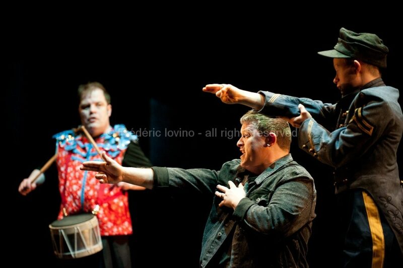 UN STOIQUE SOLDAT DE PLOMB (Florence Lavaud 2014) - Avec Martial Bourlart, Florian Caron et Thierry Dupont - Photographie © Frédéric Iovino
