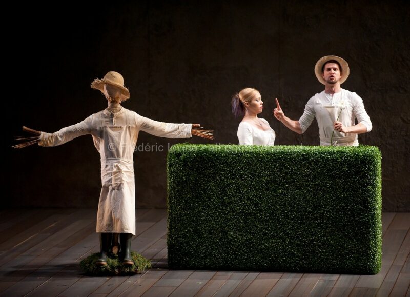 LA FINTA GIARDINIERA (David Lescot, 2014) - Du 17 au 30 mars 2014 à l'Opéra de Lille - Mise en scène: David Lescot - Direction musicale: Emmanuelle Haïm - Avec: Carlo Allemano, Erin Morley, Enea Scala, Marie-Adeline Henry, Marie-Claude Chappuis, Maria-Virginia Savastano, Nikolay Borchev - photographie © Frédéric Iovino