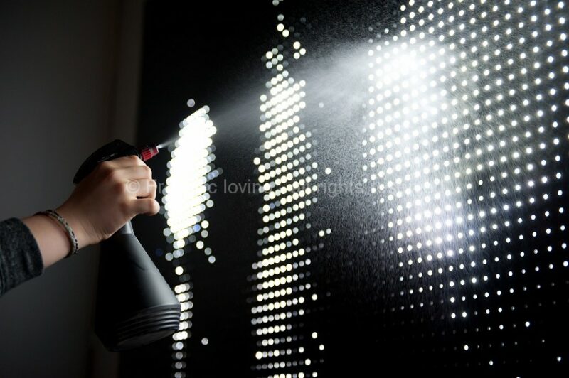 Installation interactive WATER LIGHT GRAFFITI de Antonin Fourneau - Maison folie hospice d’Havré à Tourcoing en mars 2014 --- Photographie © Frédéric Iovino
