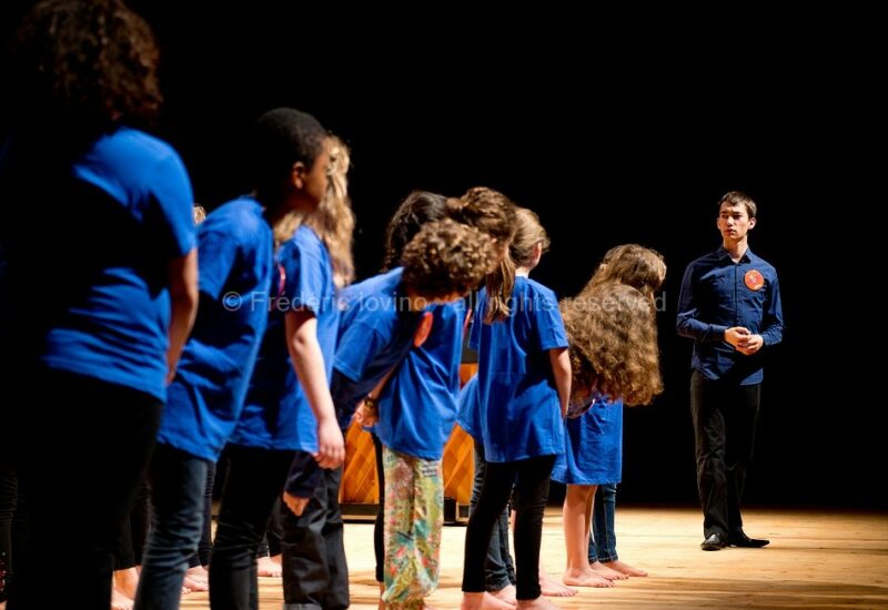 Happy day - Opéra de Lille - Journée européenne de l'opéra - Dimanche 10 mai 2015 - Avec : Jean-François Sivadier, la pré-maîtrise de Radio-France , le Choeur maîtrisien du conservatoire de Wasquehal, Pôle d'art vocal du conservatoire du pays de Montbéliard - photographie © Frédéric Iovino