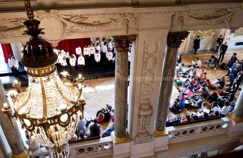 Happy day - Opéra de Lille - Journée européenne de l'opéra - Dimanche 10 mai 2015 - Avec : Jean-François Sivadier, la pré-maîtrise de Radio-France , le Choeur maîtrisien du conservatoire de Wasquehal, Pôle d'art vocal du conservatoire du pays de Montbéliard - photographie © Frédéric Iovino