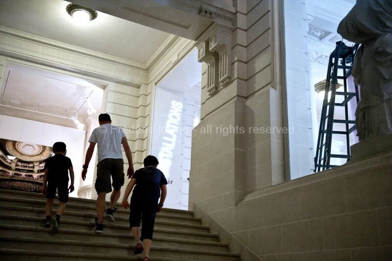 Happy day - Opéra de Lille - Journée européenne de l'opéra - Dimanche 10 mai 2015 - Avec : Jean-François Sivadier, la pré-maîtrise de Radio-France , le Choeur maîtrisien du conservatoire de Wasquehal, Pôle d'art vocal du conservatoire du pays de Montbéliard - photographie © Frédéric Iovino