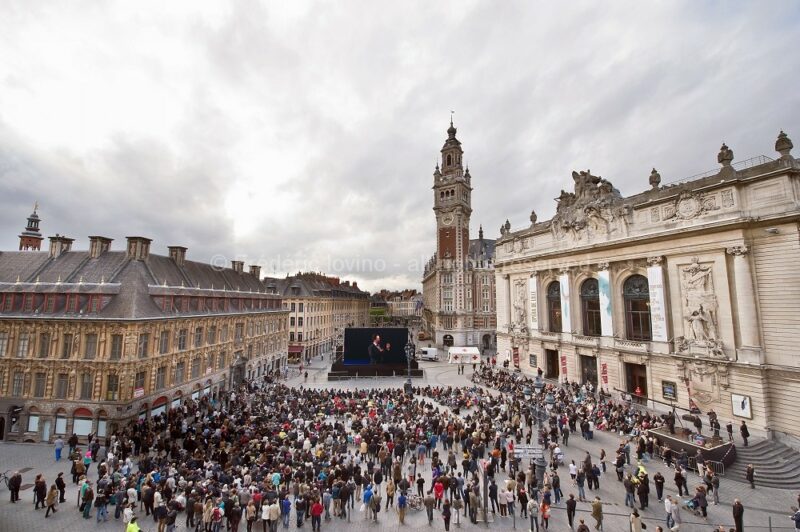 Retransmission live de Madama Butterfly sur écran géant - Le 02 juin 2015, Place du concert à Lille - photographie © Frédéric Iovino