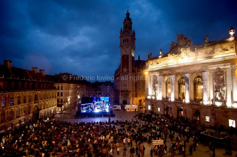 Retransmission live de Madama Butterfly sur écran géant - Le 02 juin 2015, Place du concert à Lille - photographie © Frédéric Iovino