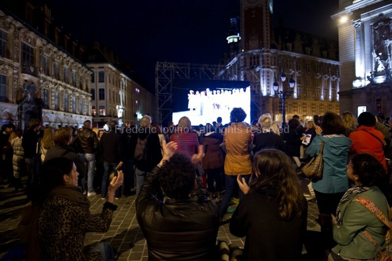 Retransmission live de Madama Butterfly sur écran géant - Le 02 juin 2015, Place du concert à Lille - photographie © Frédéric Iovino
