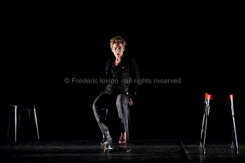 JOHNNY, FAIS-MOI MÂLE ! / Ensemble Virevolte - le 06 février 2016 à Haubourdin - Direction artistique : Aurore Bucher Mise en scène : Clémence Bucher - Avec : Aurore Bucher, Clémence Schaming, Jérémie Arcache, Carjez Gerretsen, Damien Pouvreau - photographie © Frédéric Iovino