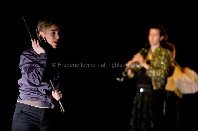 JOHNNY, FAIS-MOI MÂLE ! / Ensemble Virevolte - le 06 février 2016 à Haubourdin - Direction artistique : Aurore Bucher Mise en scène : Clémence Bucher - Avec : Aurore Bucher, Clémence Schaming, Jérémie Arcache, Carjez Gerretsen, Damien Pouvreau - photographie © Frédéric Iovino