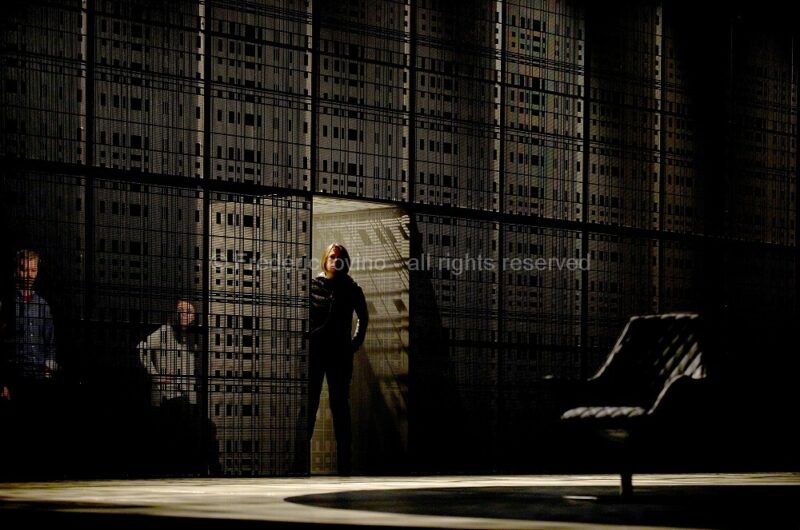 MARTA (Ludovic Lagadre, 2016) - Séance de répétition le 29 février 2016 à l'opéra de Lille - Opéra de Wolfgang Mitterer (né en 1958) - Mise en scène: Ludovic Lagarde - Direction musicale: Clement Power - Avec: Elsa Benoit, Georg Nigl, Hesse von den Steinen, Martin Mairinger, Tom Randle, Ensemble Ictus, Les Cris de Paris (ensemble vocal) - Photographie © Frédéric IOVINO