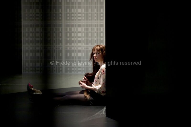 MARTA (Ludovic Lagadre, 2016) - Séance de répétition le 29 février 2016 à l'opéra de Lille - Opéra de Wolfgang Mitterer (né en 1958) - Mise en scène: Ludovic Lagarde - Direction musicale: Clement Power - Avec: Elsa Benoit, Georg Nigl, Hesse von den Steinen, Martin Mairinger, Tom Randle, Ensemble Ictus, Les Cris de Paris (ensemble vocal) - Photographie © Frédéric IOVINO