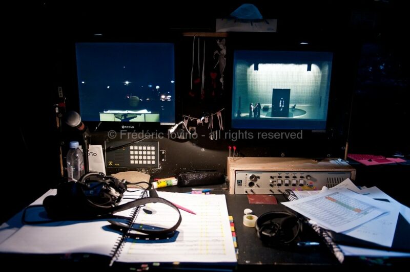 MARTA (Ludovic Lagadre, 2016) - Séance de répétition le 29 février 2016 à l'opéra de Lille - Opéra de Wolfgang Mitterer (né en 1958) - Mise en scène: Ludovic Lagarde - Direction musicale: Clement Power - Avec: Elsa Benoit, Georg Nigl, Hesse von den Steinen, Martin Mairinger, Tom Randle, Ensemble Ictus, Les Cris de Paris (ensemble vocal) - Photographie © Frédéric IOVINO