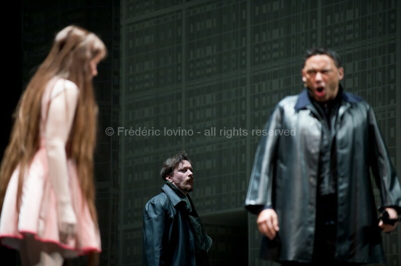 MARTA (Ludovic Lagadre, 2016) - Séance de répétition le 29 février 2016 à l'opéra de Lille - Opéra de Wolfgang Mitterer (né en 1958) - Mise en scène: Ludovic Lagarde - Direction musicale: Clement Power - Avec: Elsa Benoit, Georg Nigl, Hesse von den Steinen, Martin Mairinger, Tom Randle, Ensemble Ictus, Les Cris de Paris (ensemble vocal) - Photographie © Frédéric IOVINO