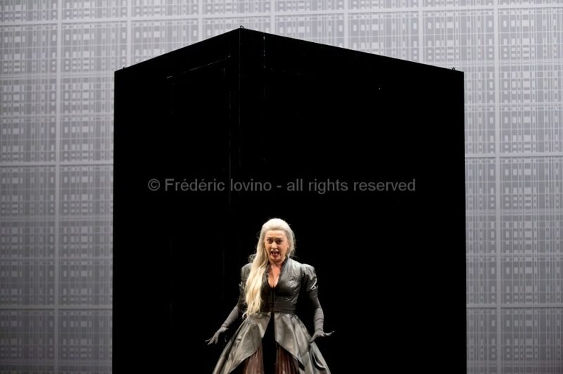 MARTA (Ludovic Lagadre, 2016) - Séance de répétition le 29 février 2016 à l'opéra de Lille - Opéra de Wolfgang Mitterer (né en 1958) - Mise en scène: Ludovic Lagarde - Direction musicale: Clement Power - Avec: Elsa Benoit, Georg Nigl, Hesse von den Steinen, Martin Mairinger, Tom Randle, Ensemble Ictus, Les Cris de Paris (ensemble vocal) - Photographie © Frédéric IOVINO