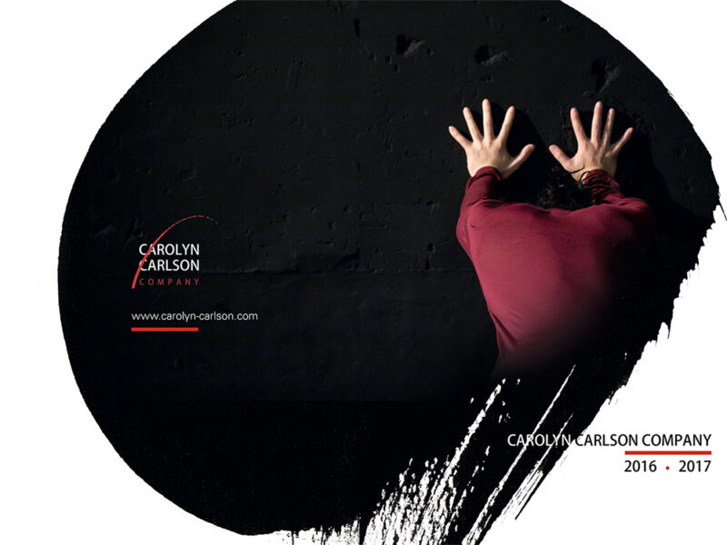 Couverture Plaquette 2016-2017 Carolyn Carlson Company - photographie © Frédéric IOVINO