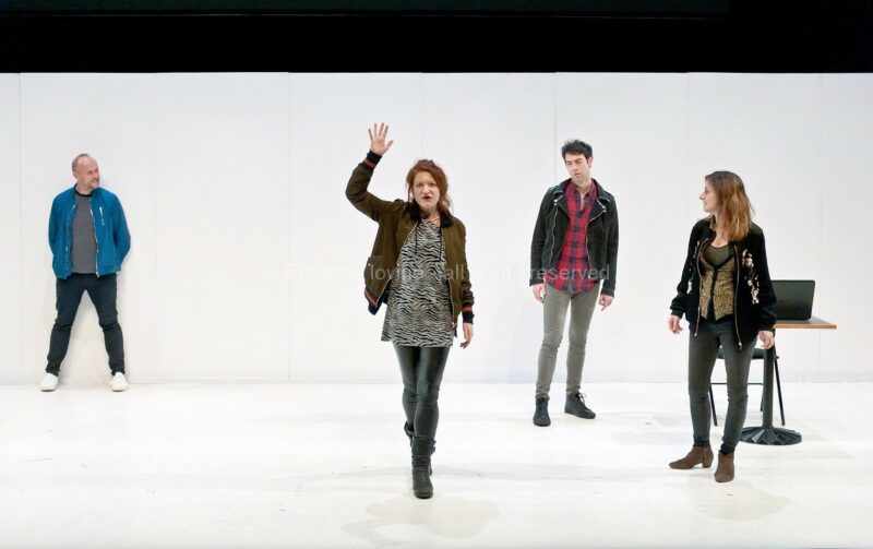 Nous voir nous - Cinq visages pour Camille Brunelle (Cie THEC, 2017)