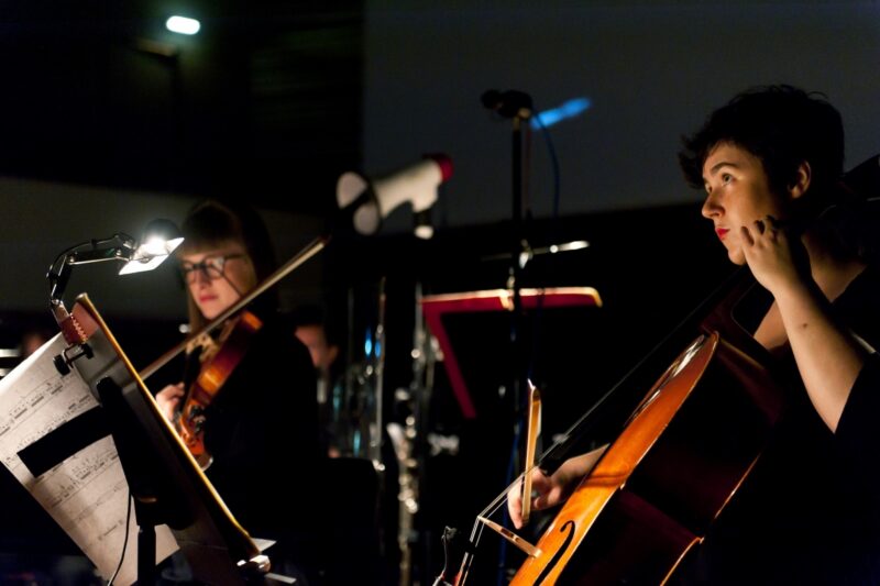 AN INDEX OF METALS (Ensemble Miroirs Etendus) -  Le 12 octobre 2018 au Nouveau Siècle, Lille.  photographie ©F.IOVINO