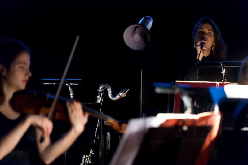 AN INDEX OF METALS (Ensemble Miroirs Etendus) -  Le 12 octobre 2018 au Nouveau Siècle, Lille.  photographie ©F.IOVINO