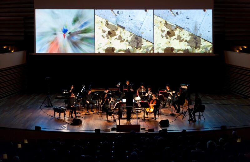 AN INDEX OF METALS (Ensemble Miroirs Etendus) -  Le 12 octobre 2018 au Nouveau Siècle, Lille.  photographie ©F.IOVINO