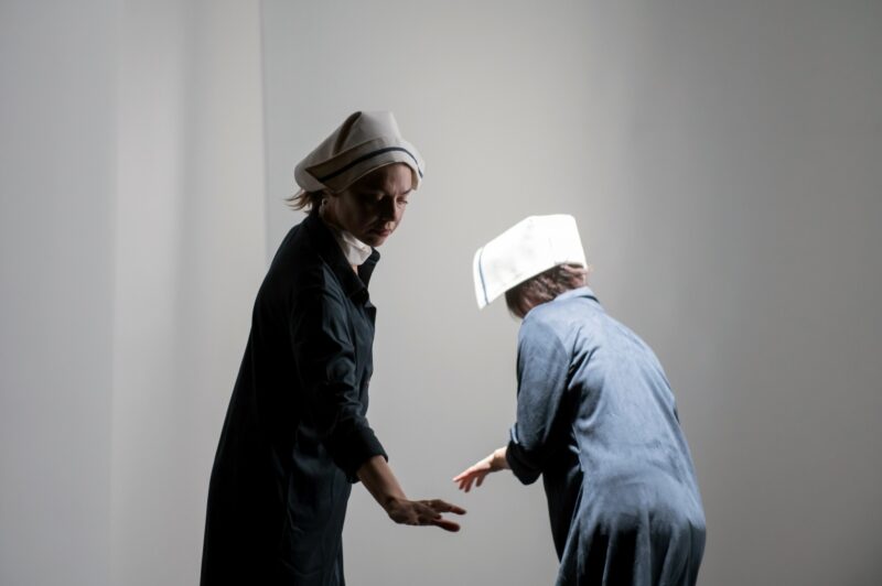LES INFIRMIERES (David Rolland)