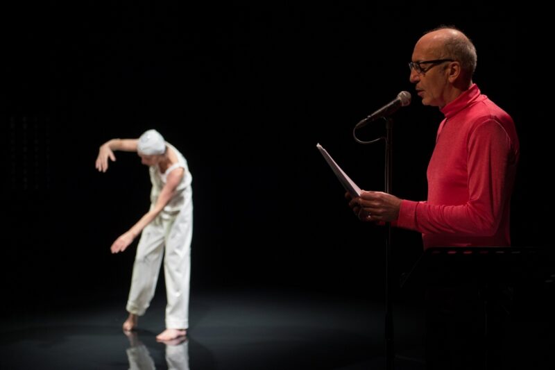ROCKSTAR (Valeria Giuga / Cie Labkine)  Le 24 janvier 2020 à l'Atelier de Paris /CDCN, La Cartoucherie, Paris (75) -  Chorégraphie : Valeria Giuga - Danse : Noëlle Simonet - Textes, voix, création sonore : Jean-Michel Espitallier - Création sonore : Anne-James Chaton - photographie ©F.IOVINO