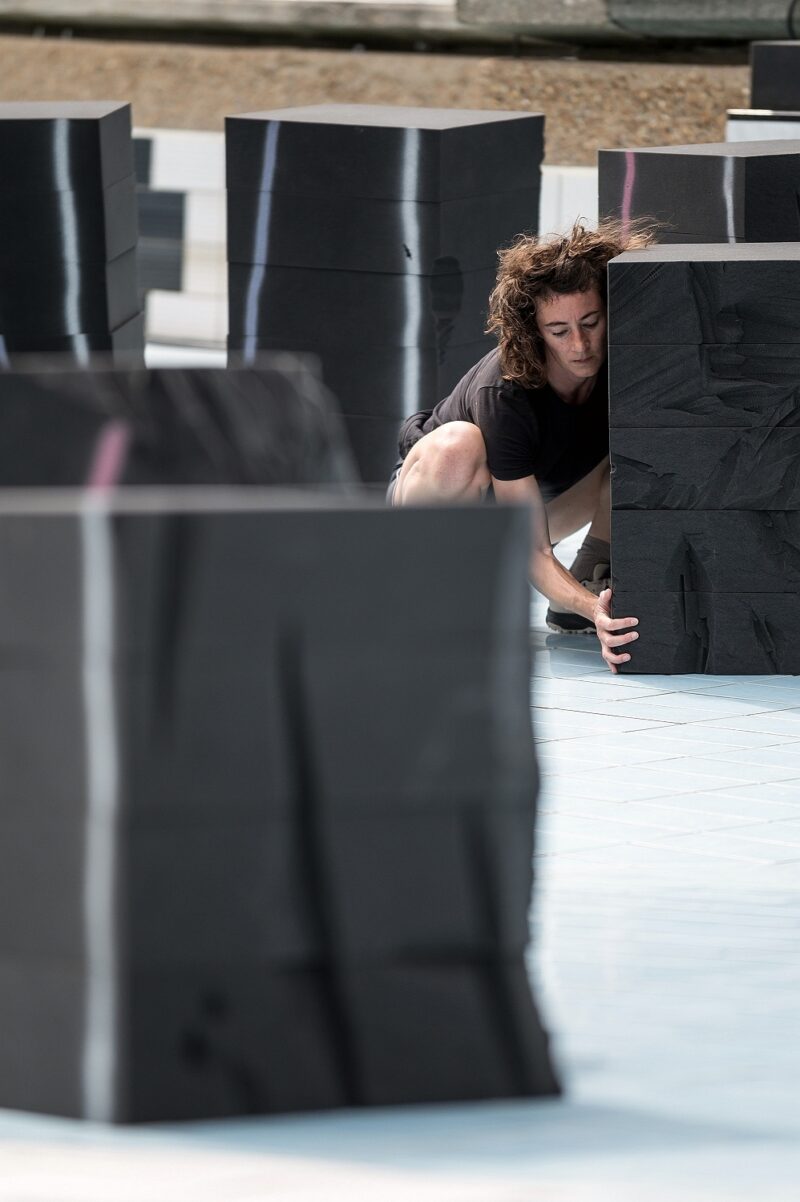 EN RECONNAISSANCE le 30 juin 2023 à Ostende (Dansbad, Festival Dansand). 
Conception: Gaëtan Rusquet,  
avec: Adaline Anobile, Victor Dumont, Keren Kraizer, Lise Vermot, Gaëtan Rusquet.

Photographie : FREDERIC IOVINO