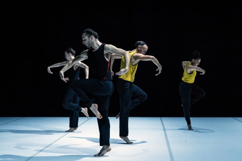 L’ELOGE DES POSSIBLES (Raphaël Cottin / Cie La poétique des signes) le 09.12.2024 au CCNT Tours - Photographie © Frédéric Iovino