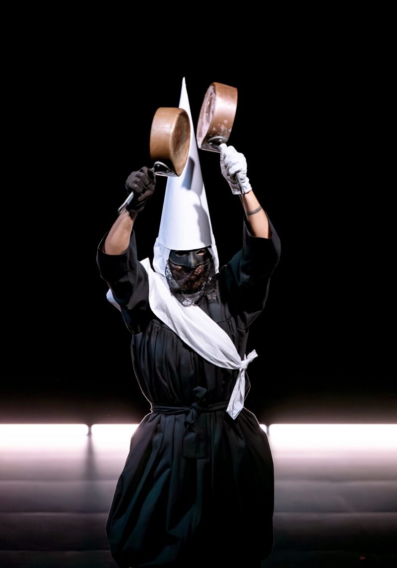 DERRIERE VAVAL, PLEURS, CORNES & FWET (Thomas Lebrun, 2025) le 1er octobre 2025 au Centre Chorégraphique National de Tours CCNT - Photographies © Frédéric Iovino