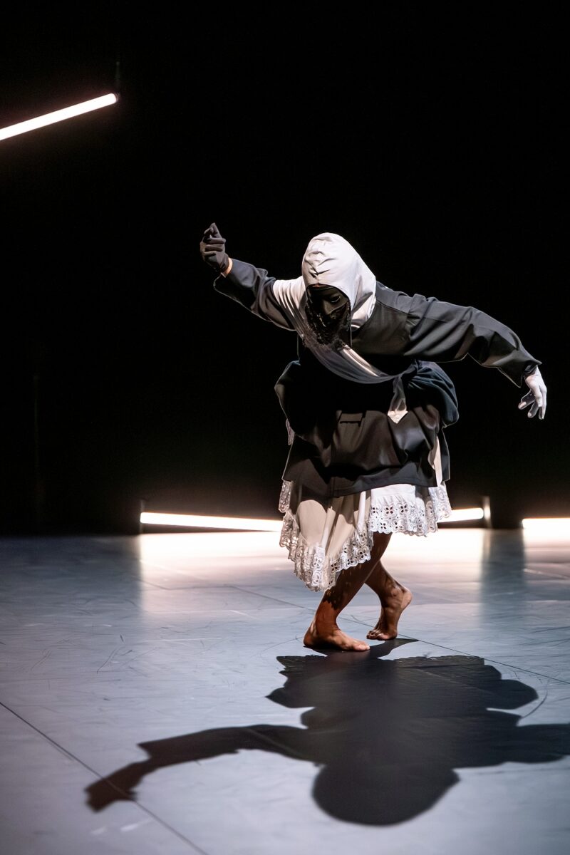 DERRIERE VAVAL, PLEURS, CORNES & FWET (Thomas Lebrun, 2025) le 1er octobre 2025 au Centre Chorégraphique National de Tours CCNT - Photographies © Frédéric Iovino