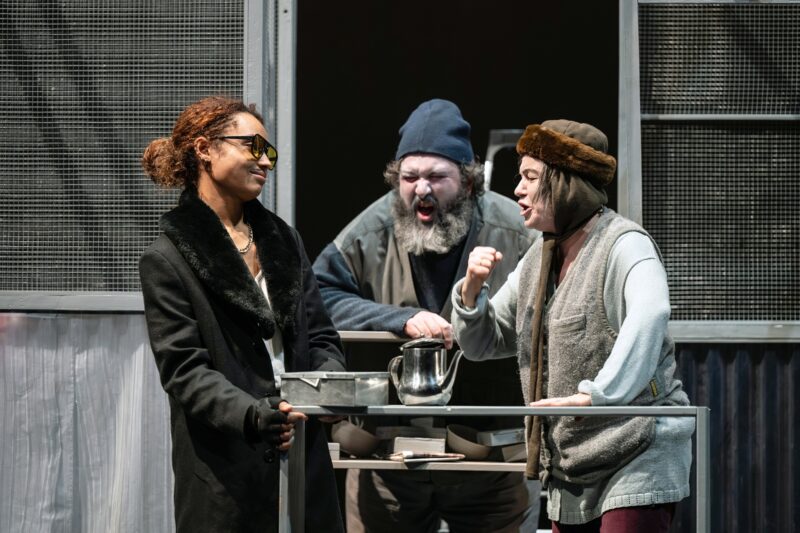 LA BONNE AME DU SE-TCHOUAN de Nora Granovsky / cie BVZK au Théâtre du Nord à Lille le 19 janvier 2026 - Photographie © Frédéric Iovino